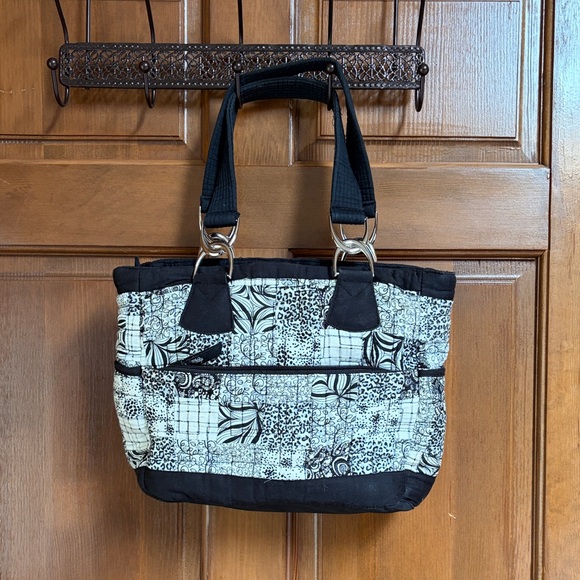 Donna Sharp Black & White Quilted Patchwork Tote Bag - Picture 2 of 10